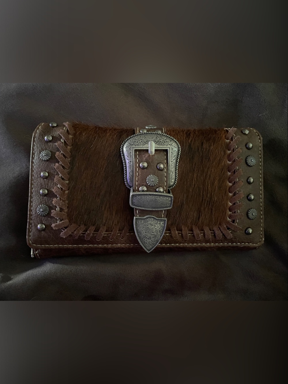 Trinity Ranch Cowhide Wallet with Decorative Western Buckle
